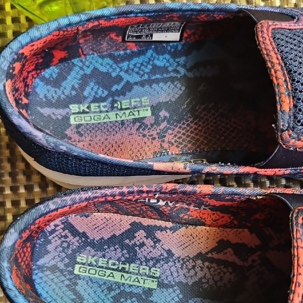 Skechers Goga Mat Navy Blue Slip-On Sneakers Womens Size 7 - Picture 2 of 7